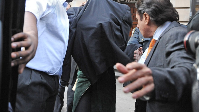 Lohan Assault Arrest 1 AP.JPG